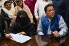 في حكم مثير بباكستان، محكمة تدين رئيس وزراء سابق وزوجته بتهمة الفساد